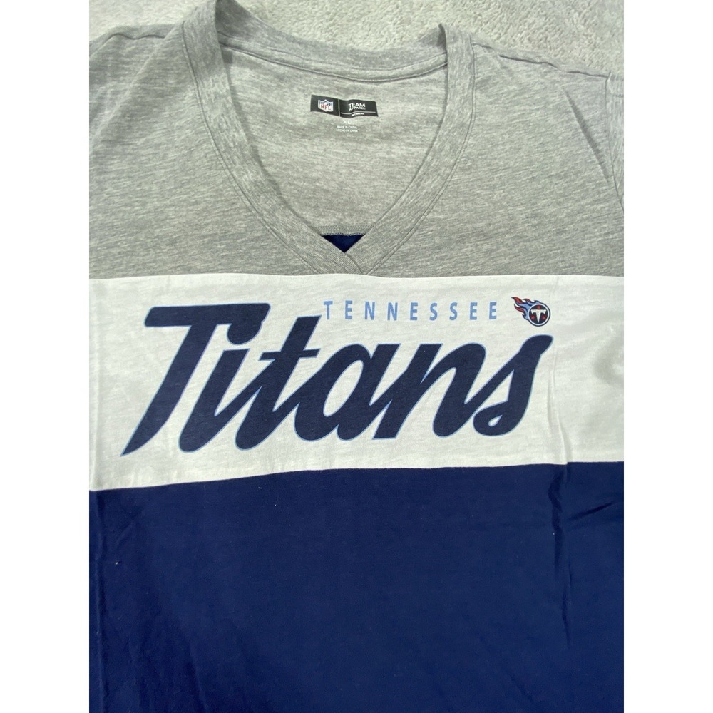 NWT NFL Team Apparel Women Shirt XL Blue Tennessee Titans V Neck Stripe Spellout